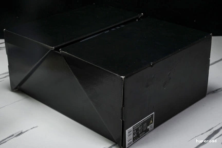 Hyperoad MA A “BLACK” X AIR MANIERE JORDAN 3 0802